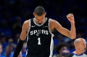 奥登：一旦文班亚马再增加一点肌肉 NBA就大结局了配图