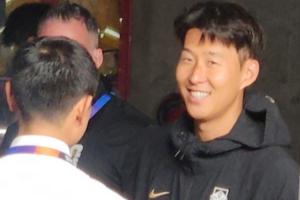 首战6射1正！韩媒：孙兴慜赛后未接受采访，说了句谢谢后离开配图