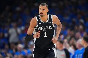考辛斯:马刺队度过了一个不可思议的赛季 但不会以NBA总冠军告终配图