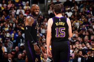 Skip：里夫斯是我见过的从大学到NBA进步最大的球员 LBJ影响了他配图